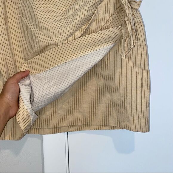 Zara Taupe ruched striped mini skirt size Small - Picture 7 of 11